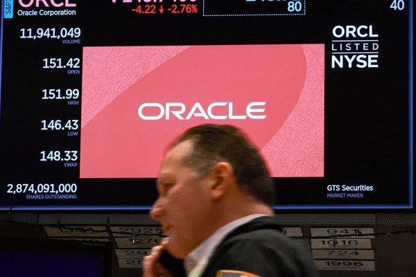 Oracle cutting thousands in latest layoff round as company continues to ramp AI spending
