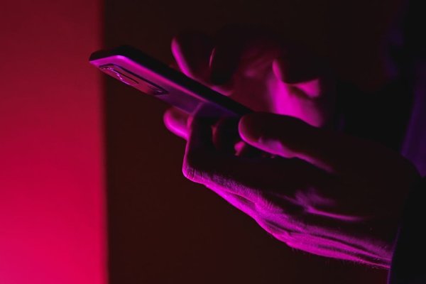 What if your passkey device is stolen? How to manage risk in our passwordless future