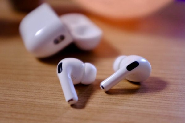 A Step-by-Step Guide to Conducting a Hearing Test with AirPods Pro 2 