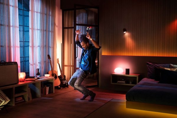 Philips Hue and SmartThings Collaboration Enhances Smart Home Experience