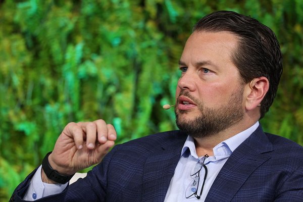 Pinterest CEO touts open source AI: tremendous performance with reduced costs