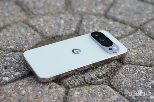 Pixel 10 crashing since October update? Googles got a fix now