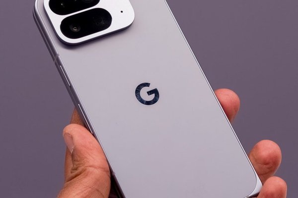 The Pixel 11 may finally ditch Samsungs modem for better battery life and connectivity