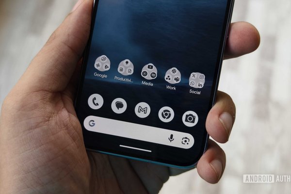 Pixel 11s new Pixel Search app could be coming to older Pixels