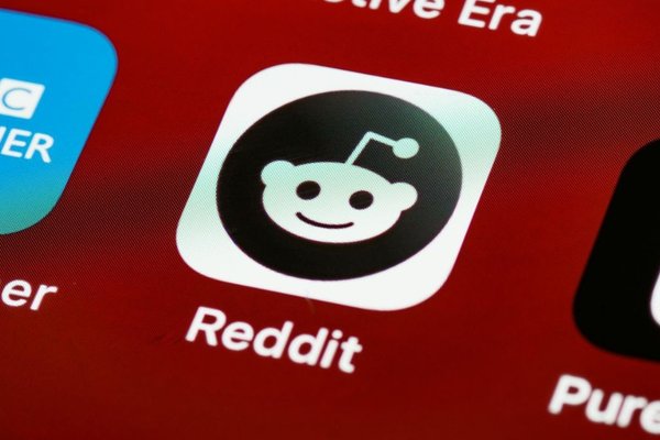 Zurich Researchers Use Reddit to Secretly Test AI Chatbot Persuasion Capabilities