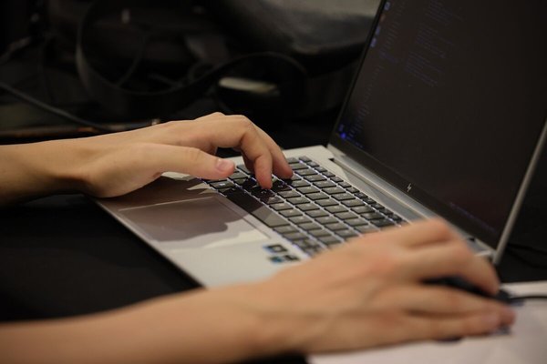 Replit Seeks $200M Investment, Aiming for $3B Valuation