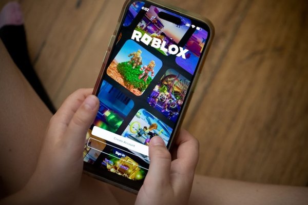 Roblox launches accounts for kids and teens globally