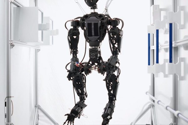 China will put a unique ID code on humanoid robots, just like citizen ID for us humans