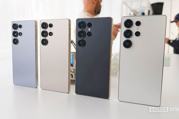 Samsung Unveils New Galaxy S25 Ultra Color: Classic Black Returns