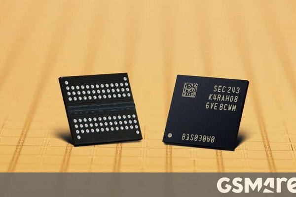 Samsung will reportedly raise DRAM and NAND prices for smartphone makers