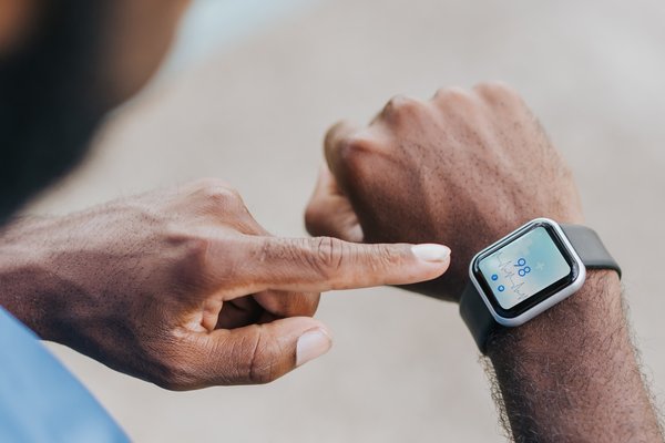 Sapphire Vs. Gorilla Glass: Which Is Better For Smartwatches?