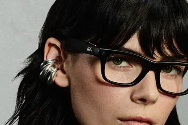 Smart glasses have a charging problem, and wireless power is coming for it