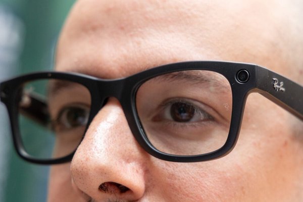 Meta Thinks Social Learning Can Fix Smart Glasses Privacy Problems