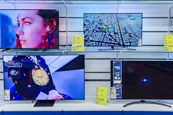 Do Smart TVs Come With A Built-In Antenna?