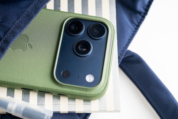 Why Do Some Smartphones Have Multiple Camera Lenses?