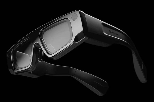 Snaps AR glasses inch closer to reality with Qualcomm Snapdragon chips