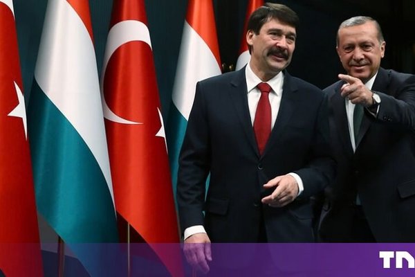 Turkeys social media ban for under-15s starts on 1 November