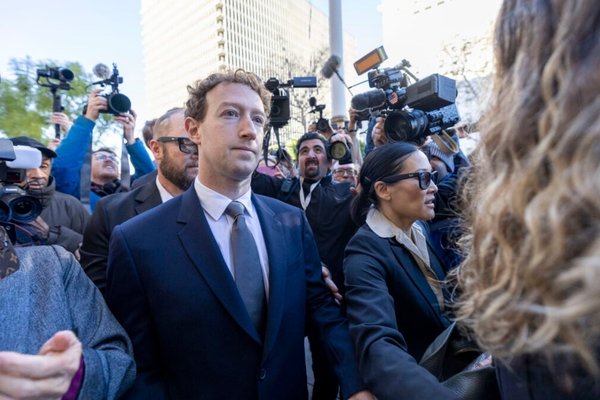 Meta and Other Tech Giants Must Face Thousands of Social Media Addiction Lawsuits, Court Declares