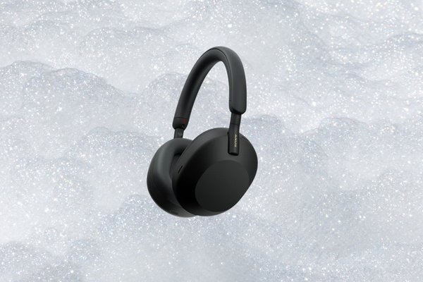 Sony is selling its own refurbished WH-1000XM5 headphones for under 160