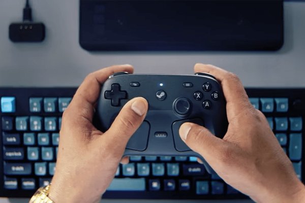 Someone made the Steam Controller go and charge itself using haptics, and its awesome Video