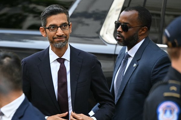 Google Boosts CEO Sundar Pichais Security Expenses by 22%