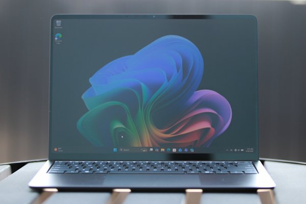 Microsofts new Surface Laptop for Business has a privacy screen and quirky haptics
