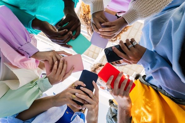 The UK Is Planning a Social Media Curfew for 16- and 17-Year-Olds