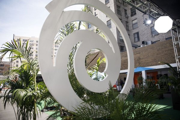 Tencent Boosts Vantage Studios with 1.16B Investment, Acquires 26% Stake, Valuing Firm at 3.8B