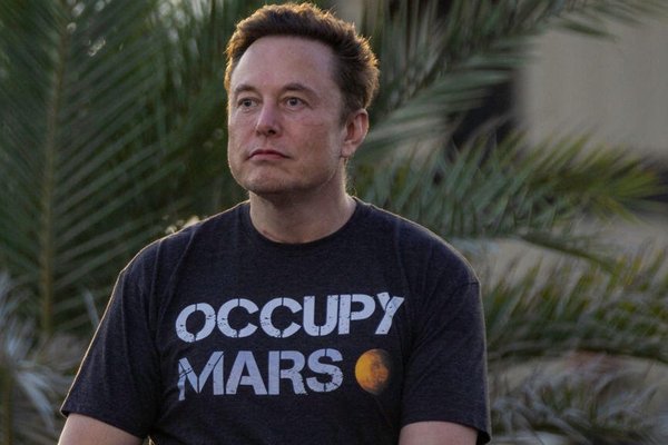 Elon Musk Unwraps $25 Billion Terafab Chip-Building Project