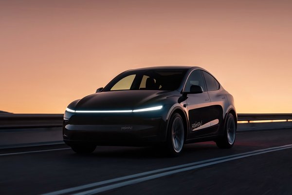  Teslas self-driving robotaxis have finally hit the road  and their first, invite-only passengers are unsurprisingly impressed 