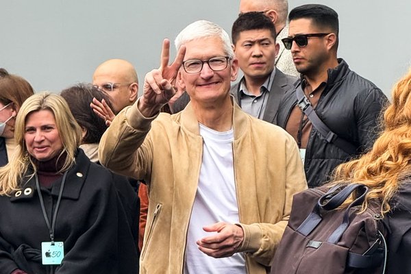 Tim Cooks China visit reinforces countrys importance to Apple as global frictions rise