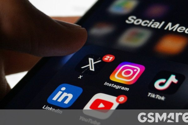 UAE bans social media for those under 15