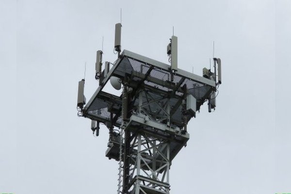  Report warns UK is falling behind Europe on modernizing its mobile networks 