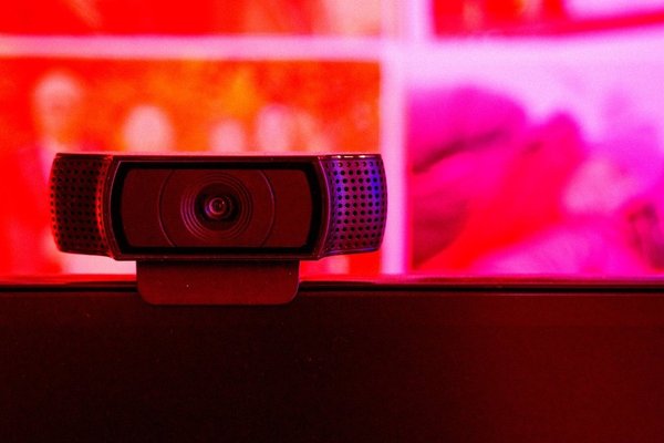 Google Now Asking For Users Video Selfies to Verify Their Identities