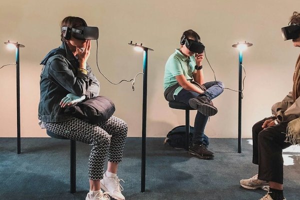 Is Virtual Reality a Threat to Your Mental Well-Being? 