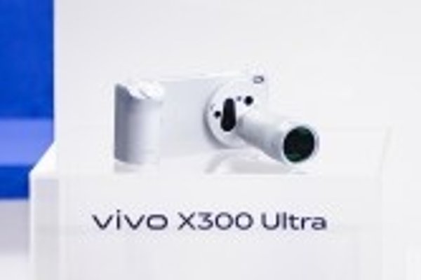 vivo X300 Ultra showcased at MWC 