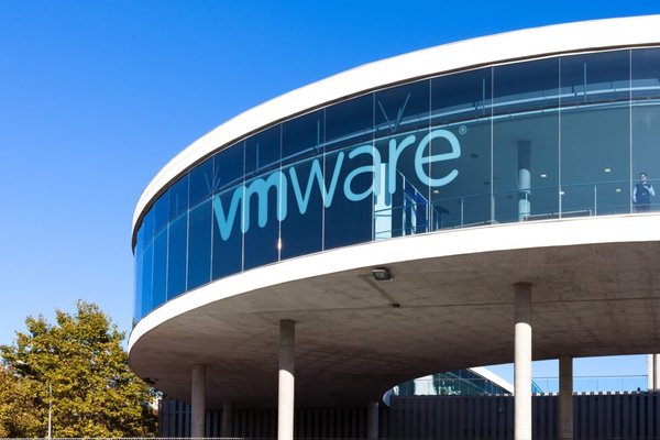 Some VMware perpetual license owners are unable to download security patches