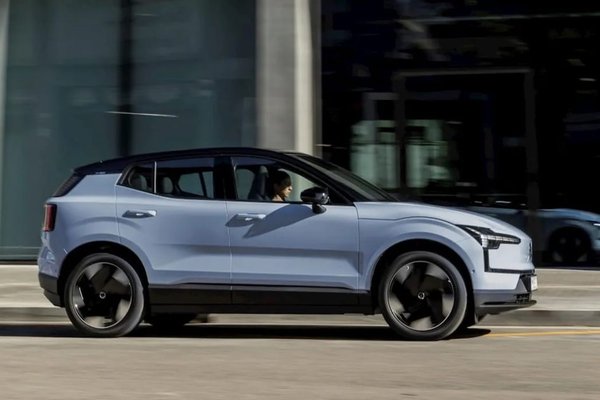 Volvo Enhances Compatibility with Apples Car Key Feature 