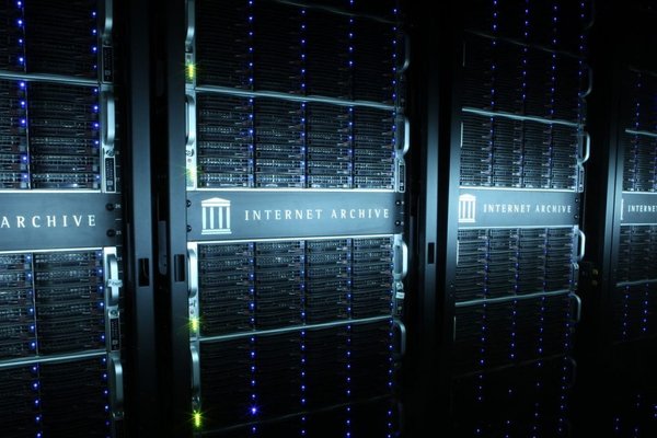 Internet Archives Wayback Machine under severe threat by publisher blocks