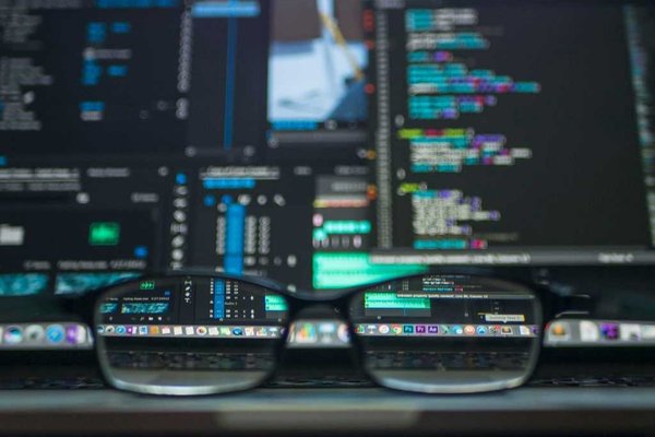 How to Detect if Your PCs Webcam is Being Monitored by Hackers