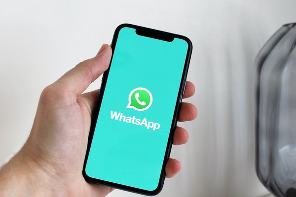 New WhatsApp phishing campaign allows for remote access from a single business document 