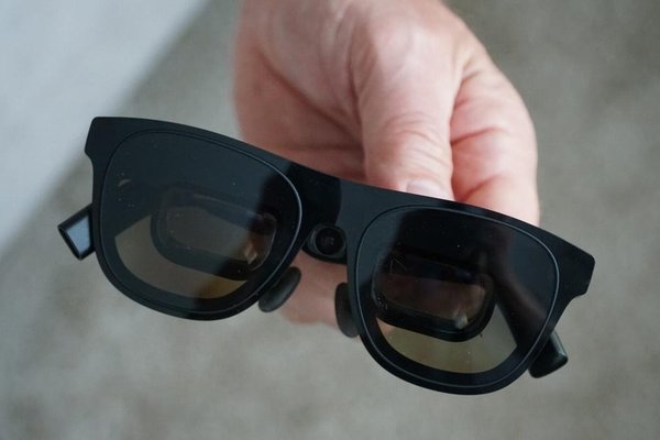 These XR glasses gave me a 170-inch screen to work with - but its killer feature is unexpected