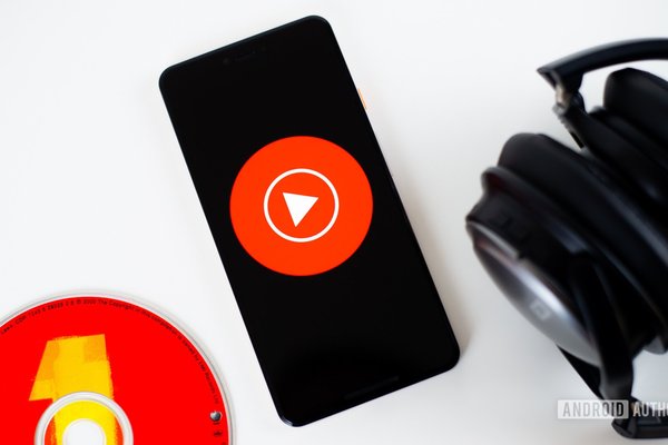 YouTube Music is finally testing lyrics translation