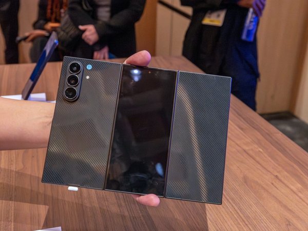 Samsung could fast-track Galaxy Z TriFold 2 to compete with iPhone Duo