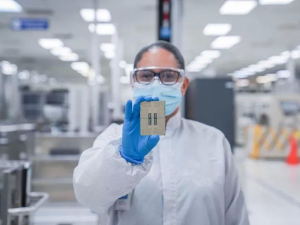 Intel stock jumps after report claims Google ordered 3 million AI chips