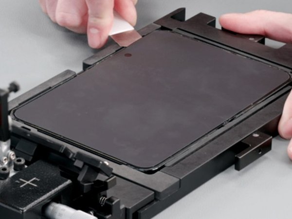 Apples official DIY repair guides for the iPhone Duo now available