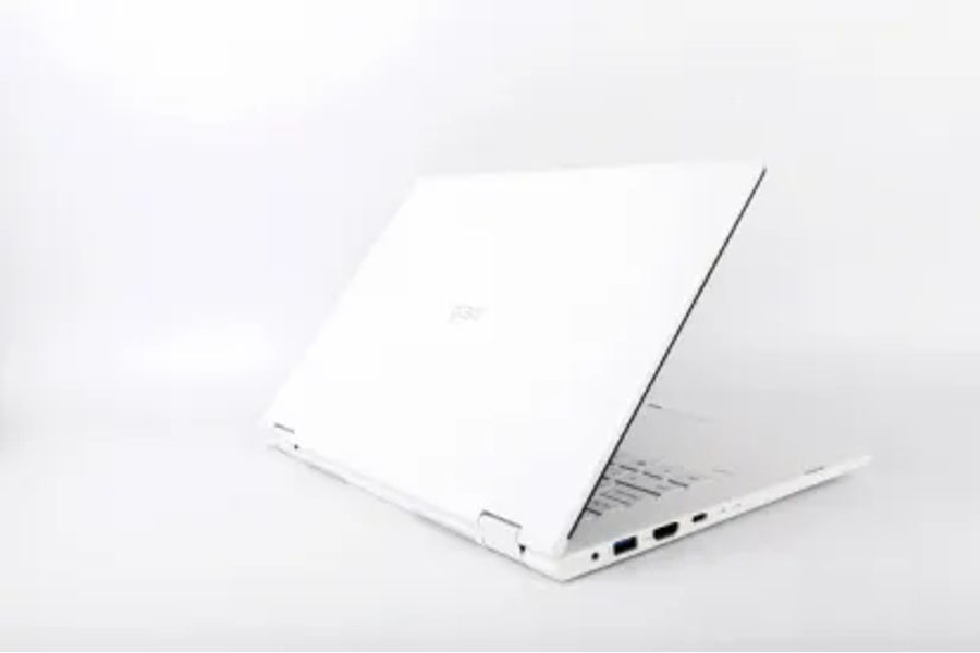 LG 990그램 화이트 39.6CM (15.6)