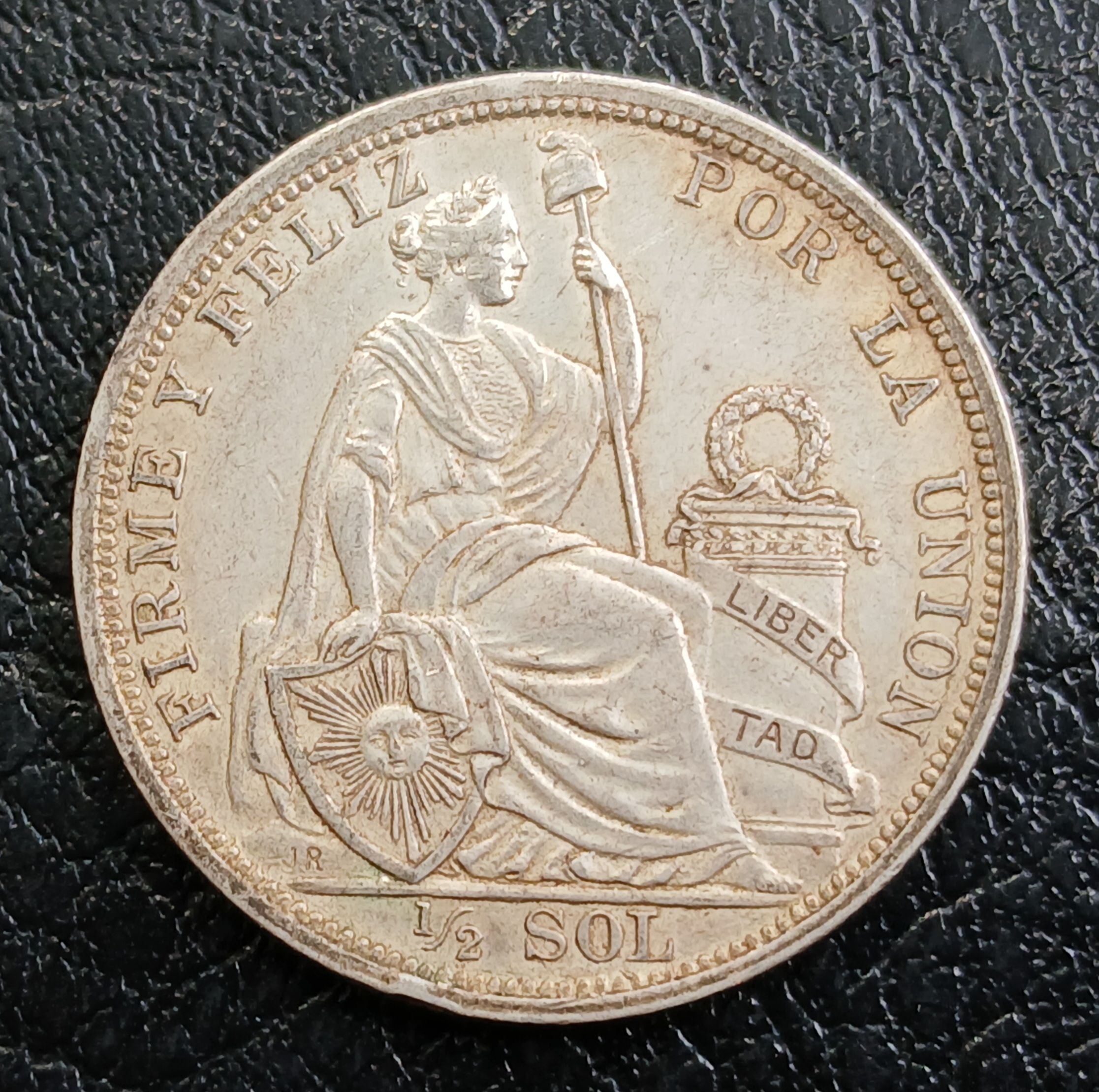 Medio sol año 1917 plata 9 décimos