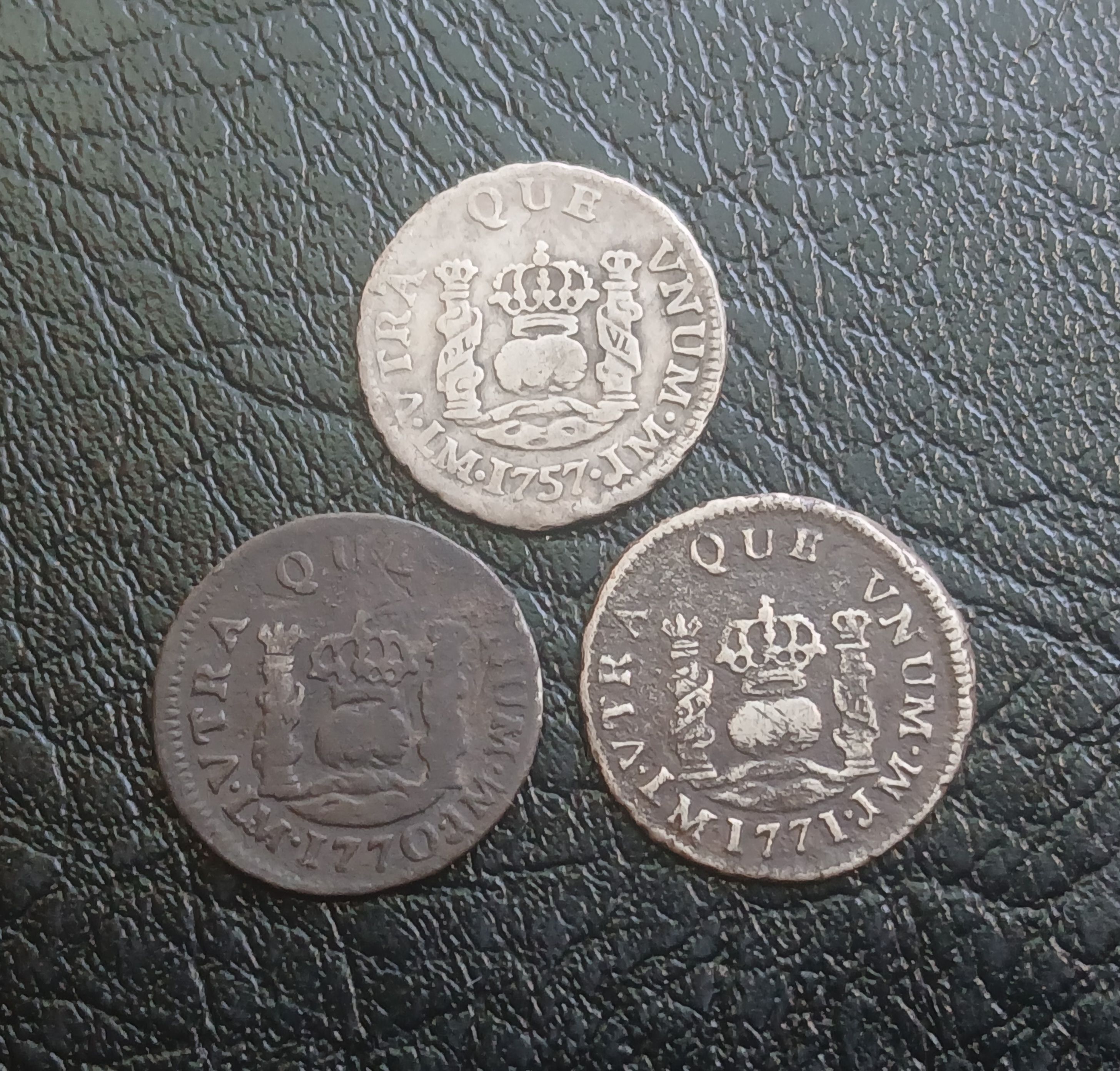 Lote 3 monedas columnarias Ceca Lima plata 9 décimos