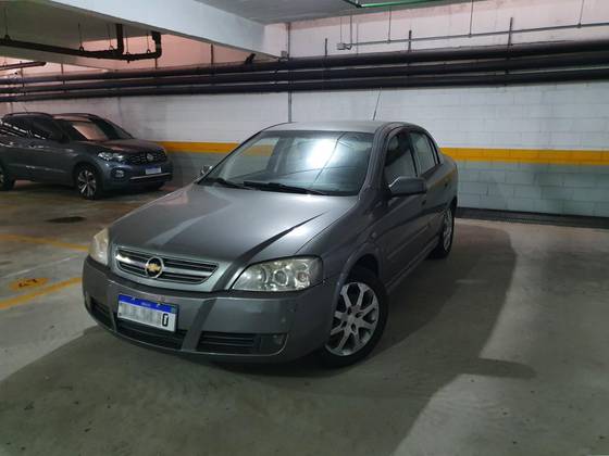 Chevrolet Astra 2.0 Mpfi Elegance em Curitiba